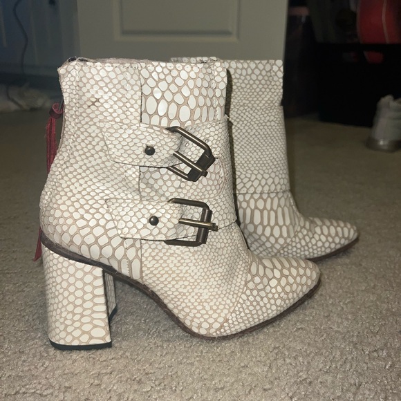 Freebird by Steven Shoes - Firebird Joey Boot size 7